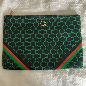 C. Wonder envelope clutch
